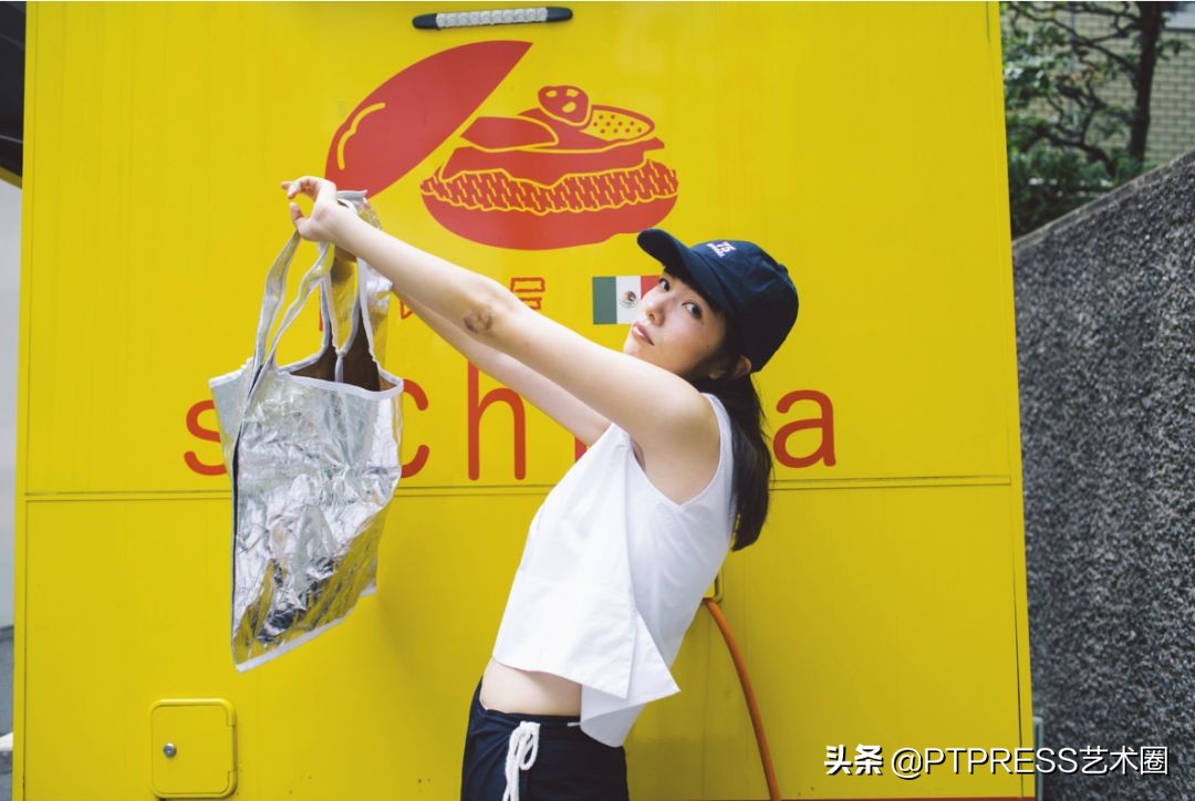 闺蜜拍照如何拍出高级感,闺蜜照怎么拍照好看又上镜