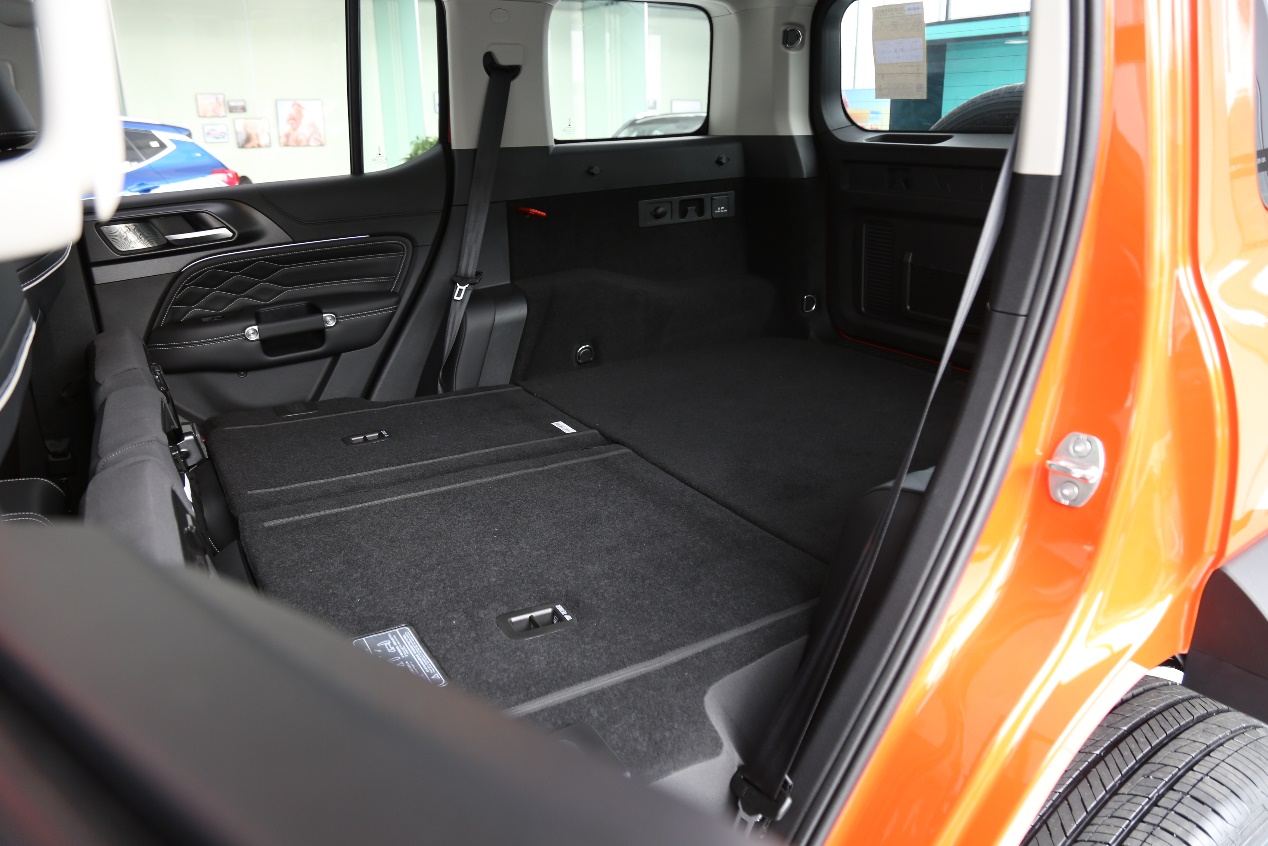 坦克300这款车多少钱七座,坦克300五款车型买哪一款最合适