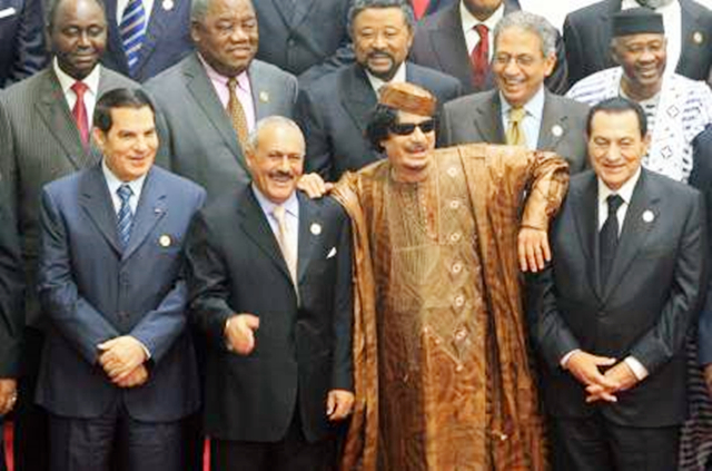 沙漠枭雄卡扎菲,沙漠狂人卡扎菲完全视频