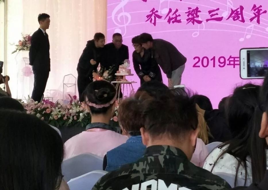 乔任梁去世粉丝集体哀悼泪目,乔任梁去世发文悼念亲朋好友