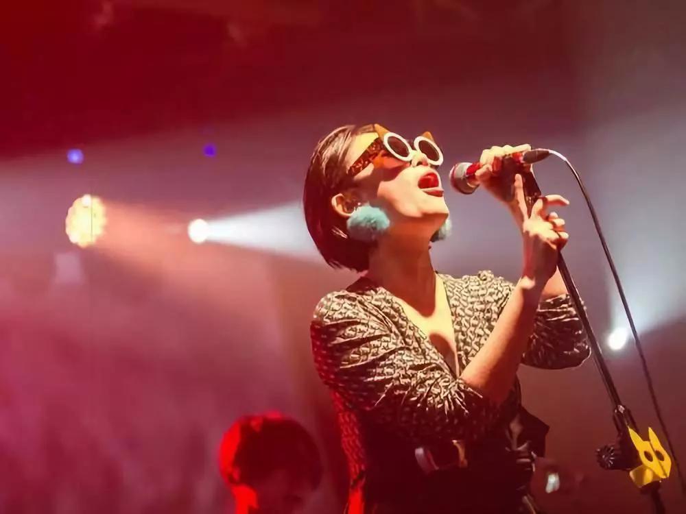 互联网巨头纷纷涉足移动K歌，现实却是“不是想唱就能唱”