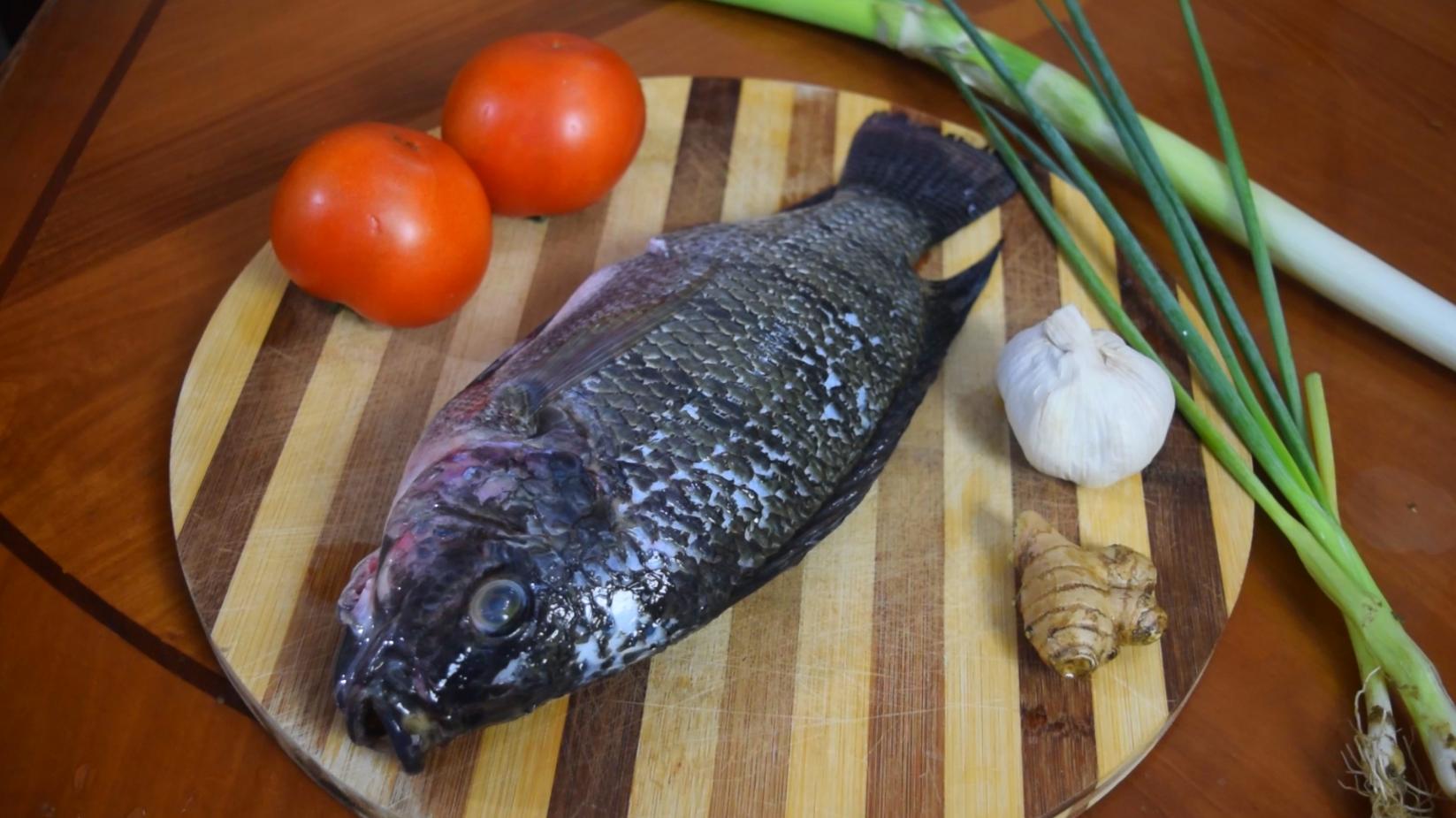 酸菜番茄罗非鱼段的家常做法,番茄酱红烧罗非鱼怎么做好吃