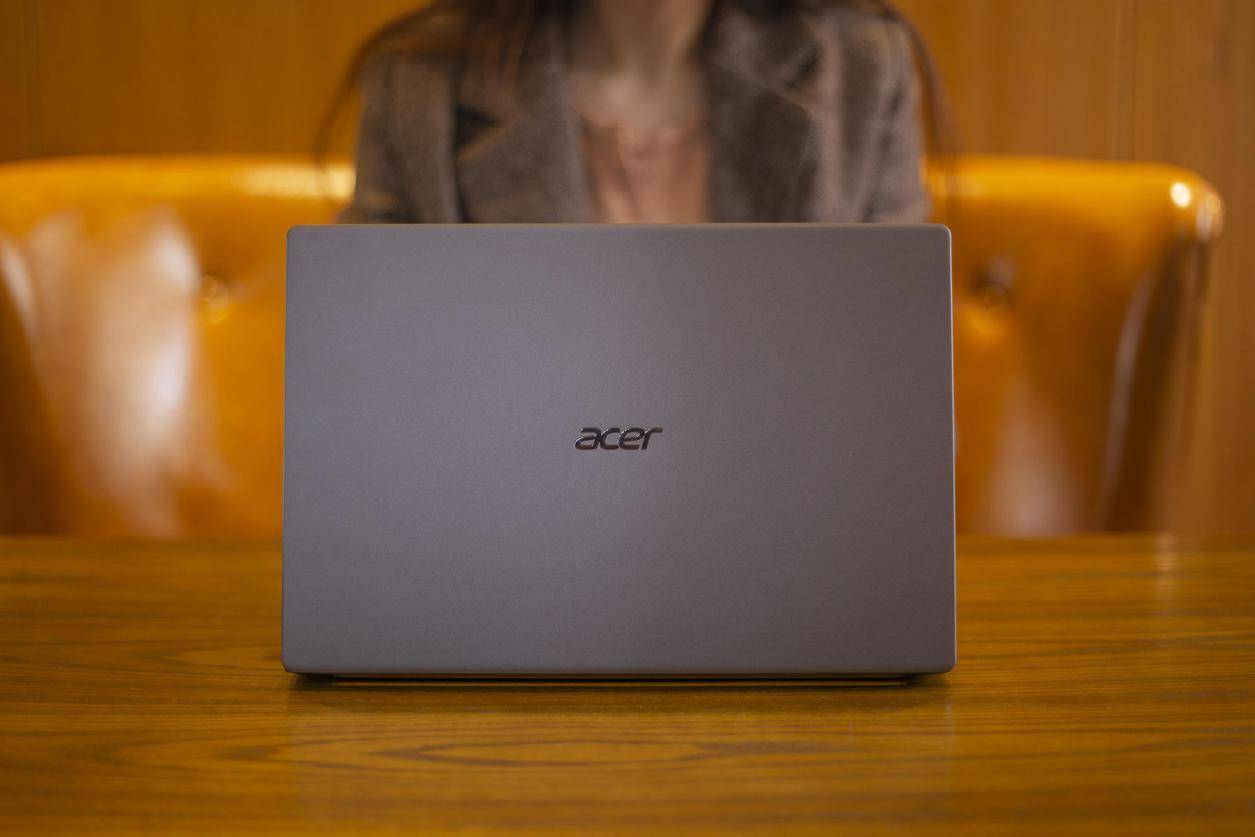 10代U+雷电3，宏碁新蜂鸟SF314Pro成为轻薄办公本搅局者