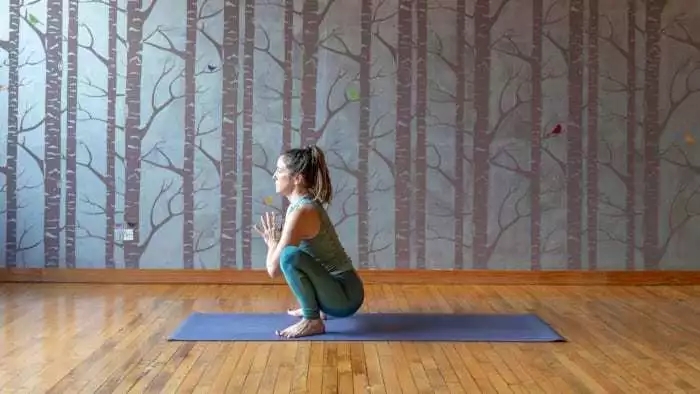 治疗失眠最有效的瑜伽动作,改善失眠多梦瑜伽操