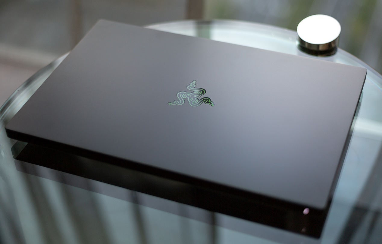 雷蛇灵刃17能够当工作站,雷蛇灵刃2023测评