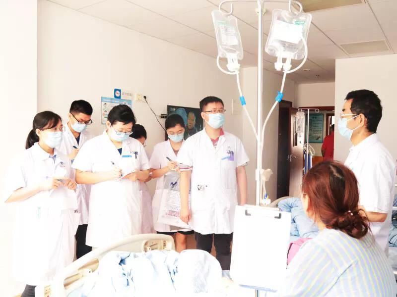 怀孕哮喘怎么控制,孕初期哮喘发功能药