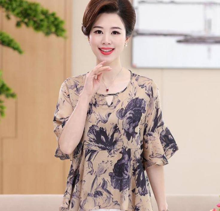 水桶腰妹子别烦恼这样穿超显瘦,水桶腰合适的短上衣