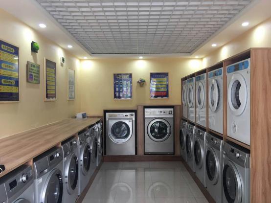 日本人为啥喜欢去自助洗衣店,日本人投币式洗衣房