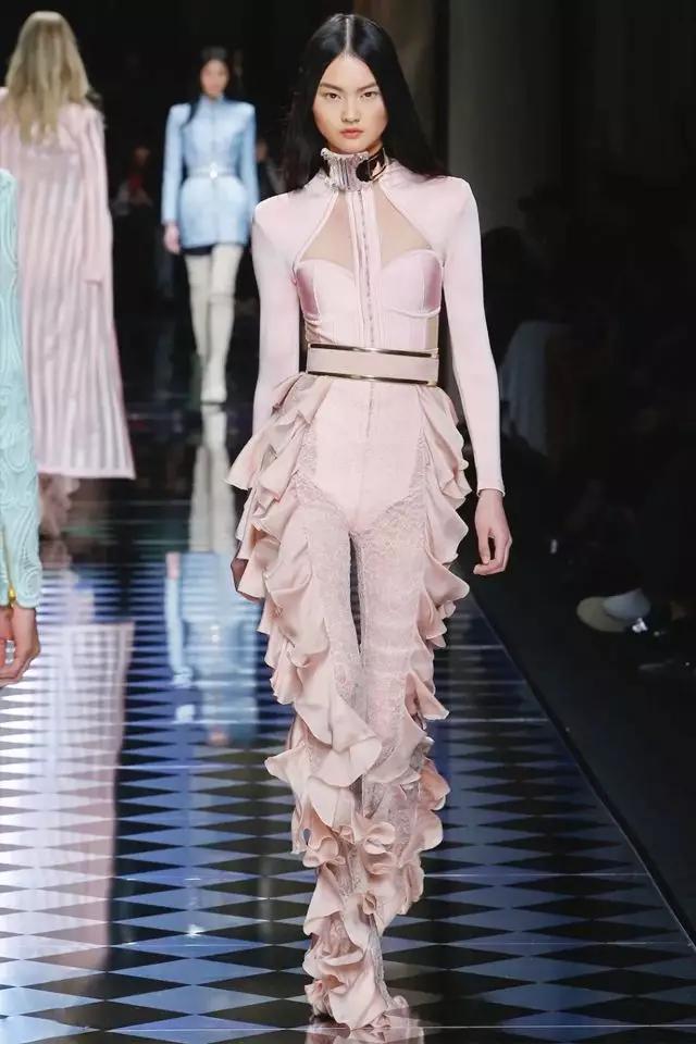 刘雯贺聪巴黎时装周完全版,巴黎时装秀贺聪