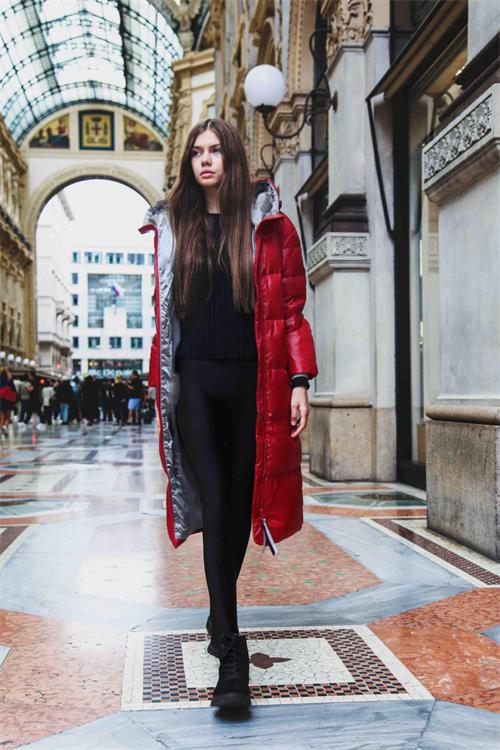 金羽杰羽绒服2018冬款,lincchic金羽杰2022秋款羽绒服