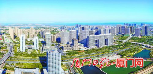 披荆斩棘勇登高峰,披荆斩棘英勇攀登未来可期
