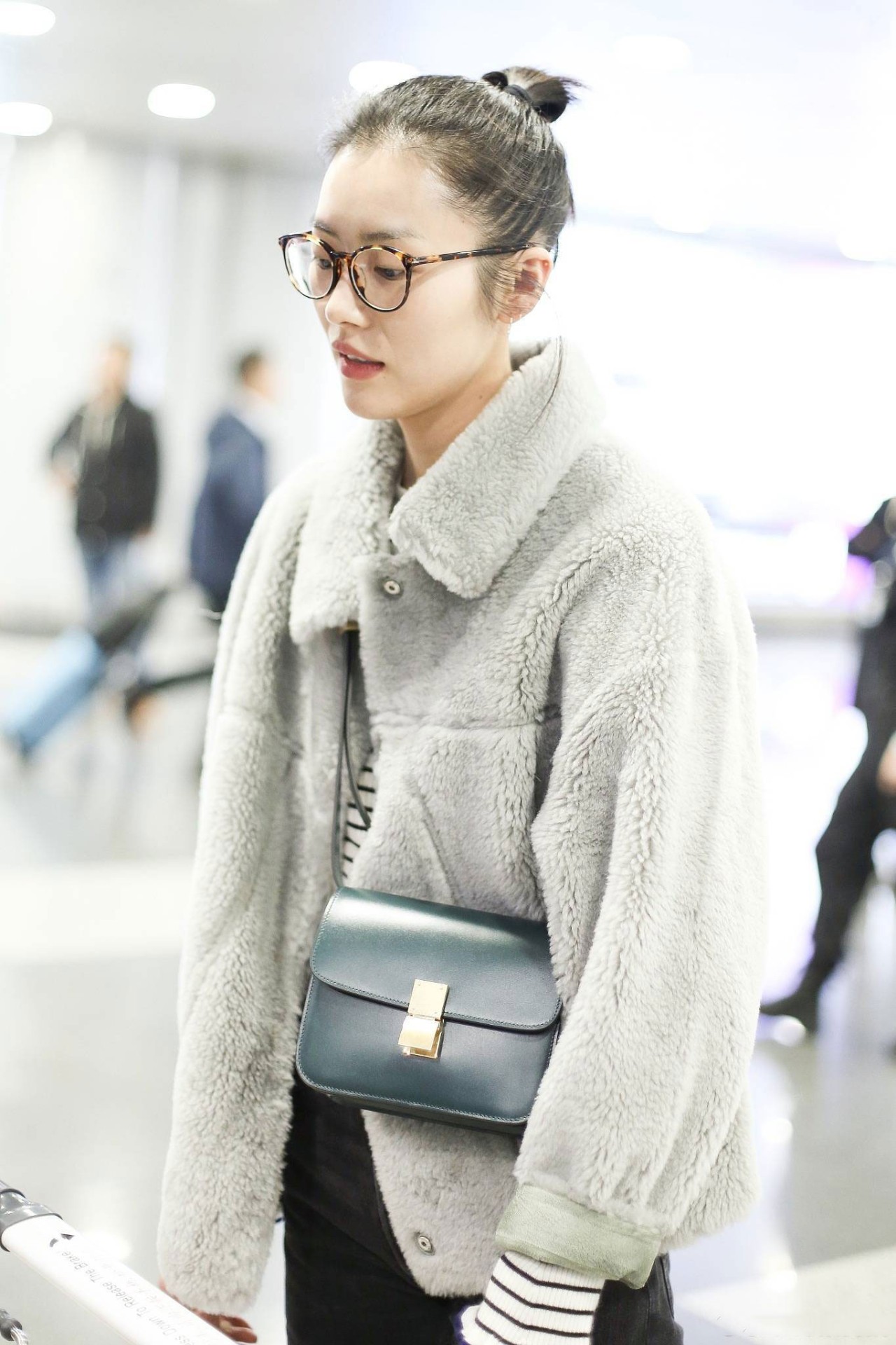 腋下包女款新款,明星同款腋下包推荐