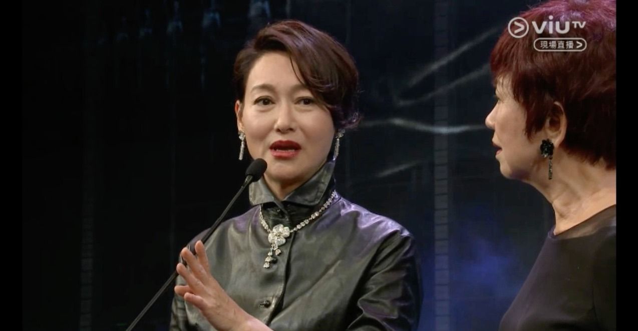 她一个戒指就1600000元，香港金像奖女星珠宝配饰图鉴，谁最耀眼