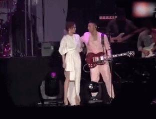 杨丞琳李荣浩官宣结婚：和这样的男人在一起，活该你幸福