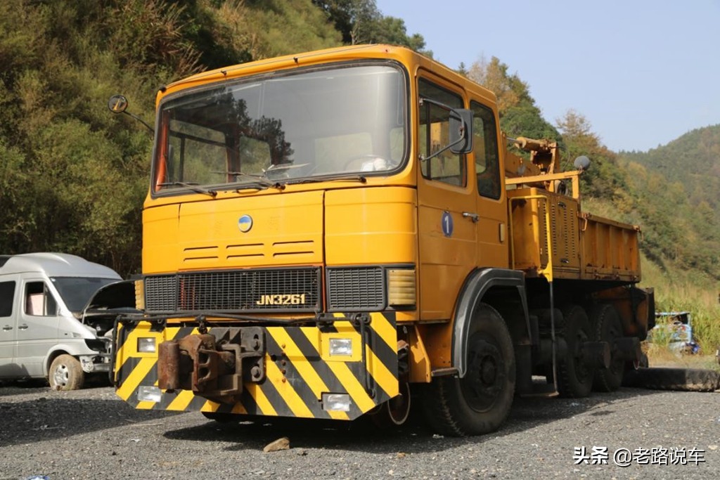 斯太尔血脉超级少见的黄河牌JN3261公铁两用卡车