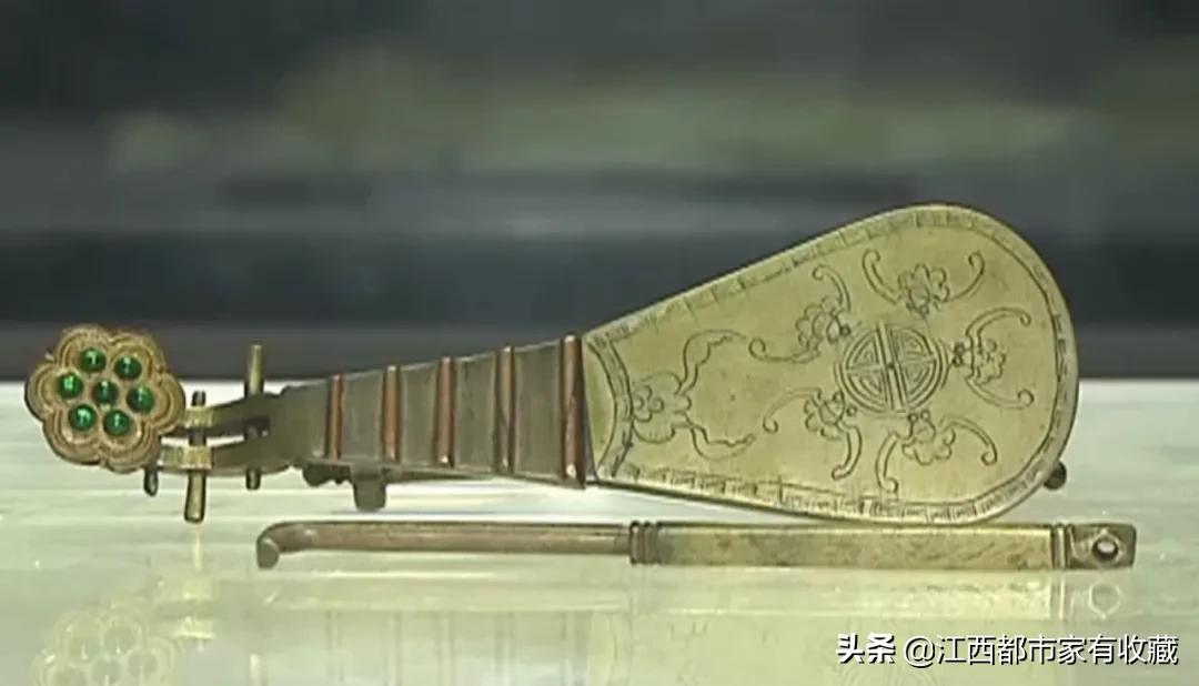 看，惊艳了时光的花旗锁