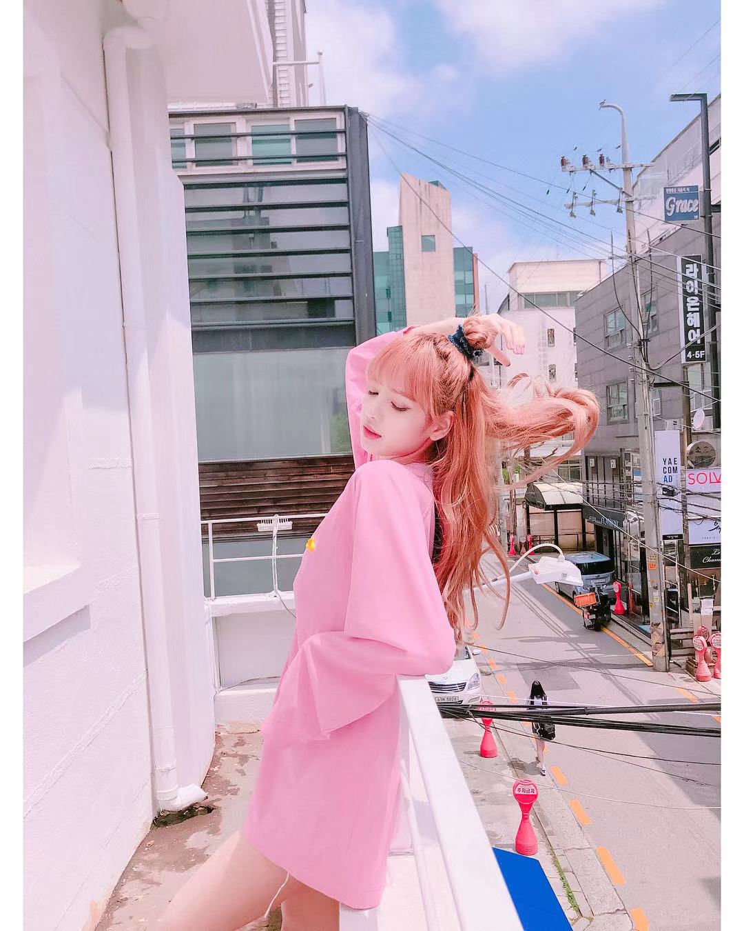 朴彩英和jennie的solo解说 (朴彩英solo能超过jennie吗)