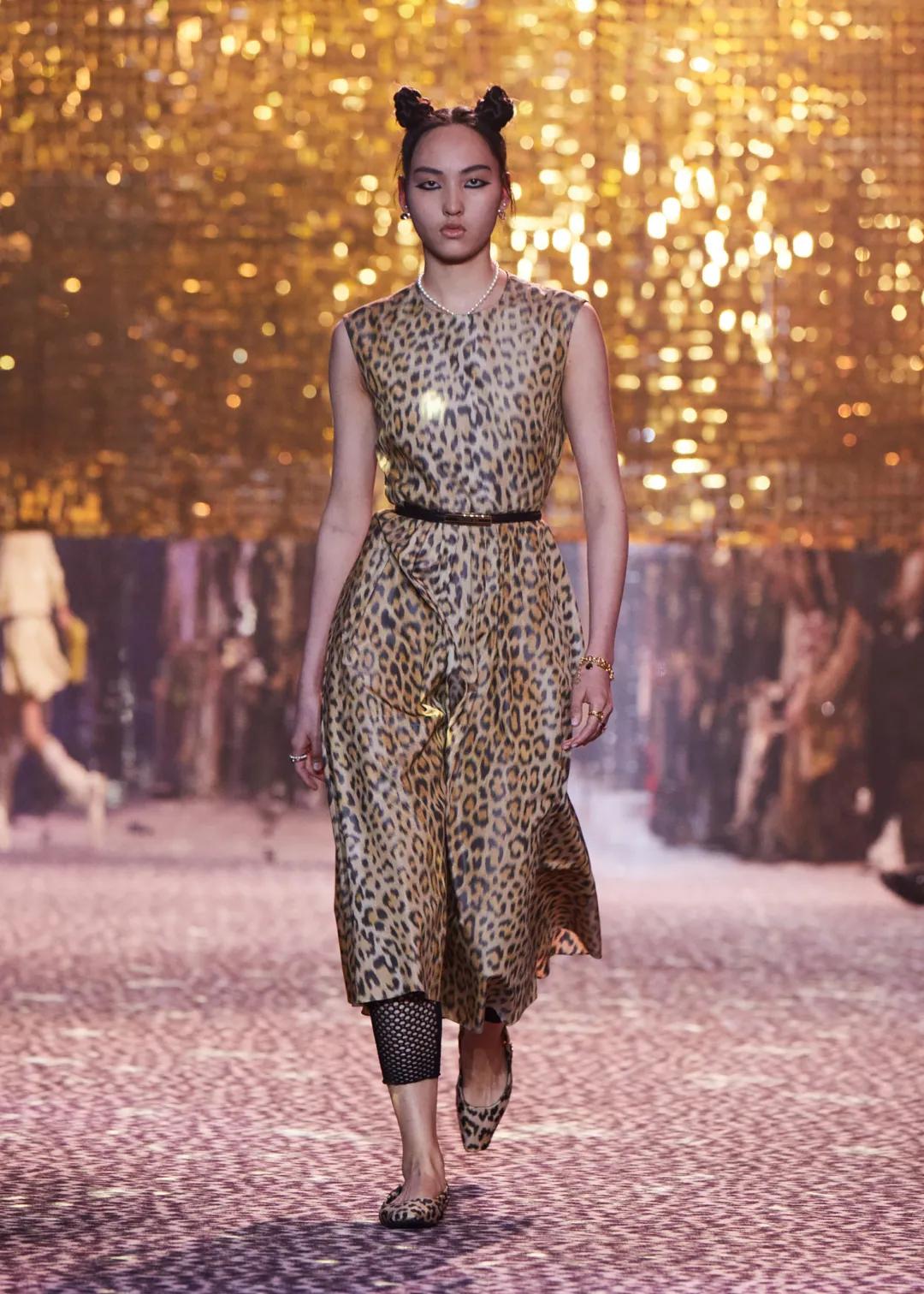 迪奥dior2020走秀冬季款运动鞋,dior2012春夏走秀视频完全版