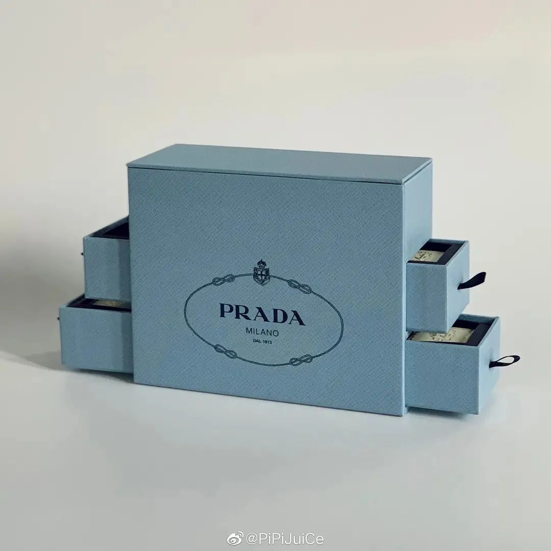 太奢侈了！LV、迪奥、爱马仕的月饼，美到不忍心吃