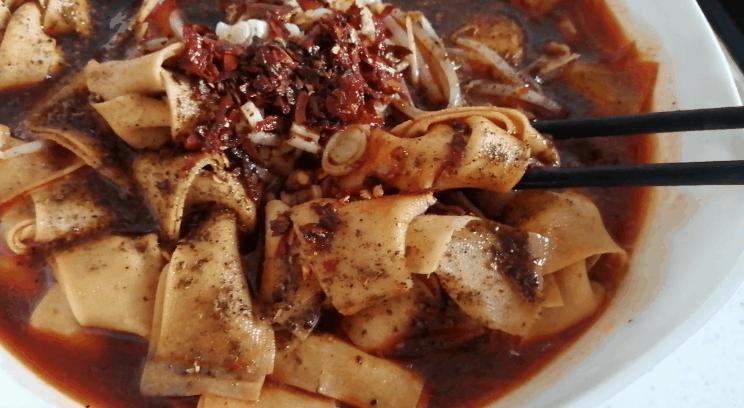 水煮椒麻鸡最正宗的做法,水煮椒怎么炒才好吃