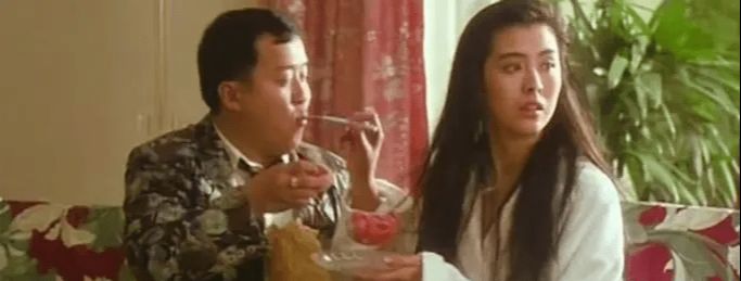 32年前王祖贤这部港片，“破尺度”出演，虽削减8分钟却依然经典