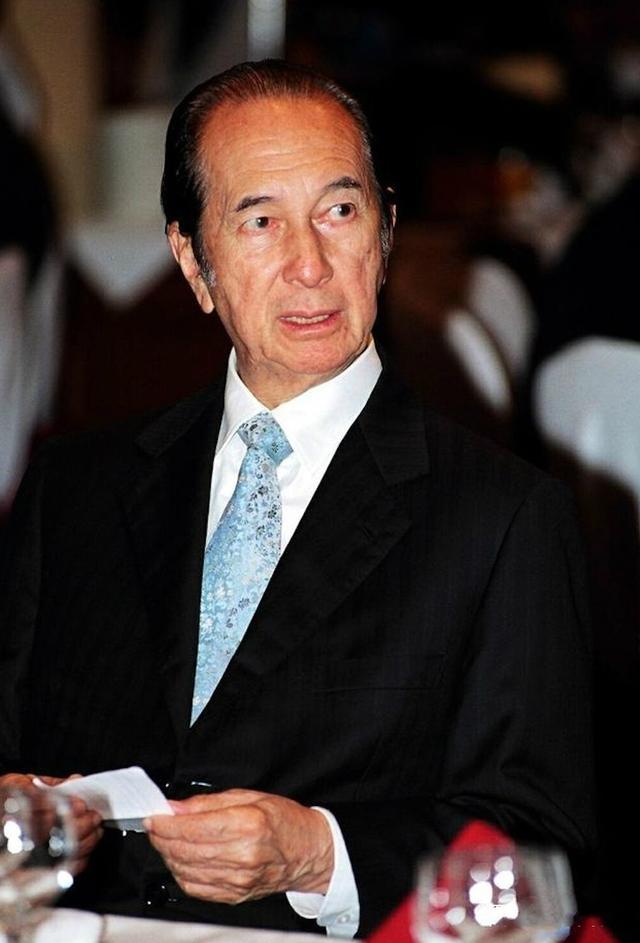何鸿燊有4个妻子，17个子女，为什么大房一脉死的死，疯的疯？