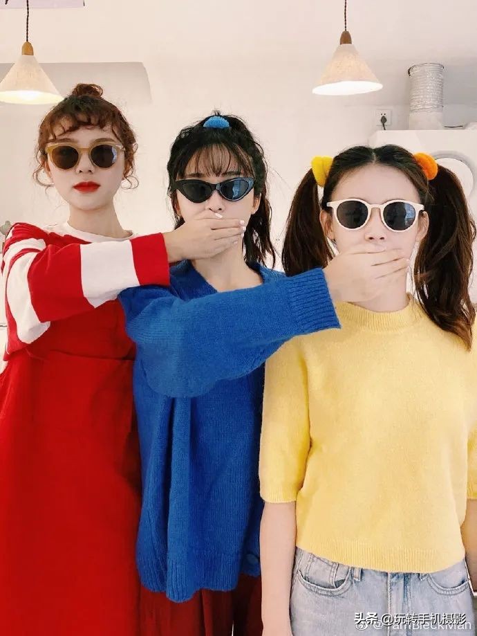 室内泳池闺蜜拍照姿势,多个闺蜜拍照姿势大全