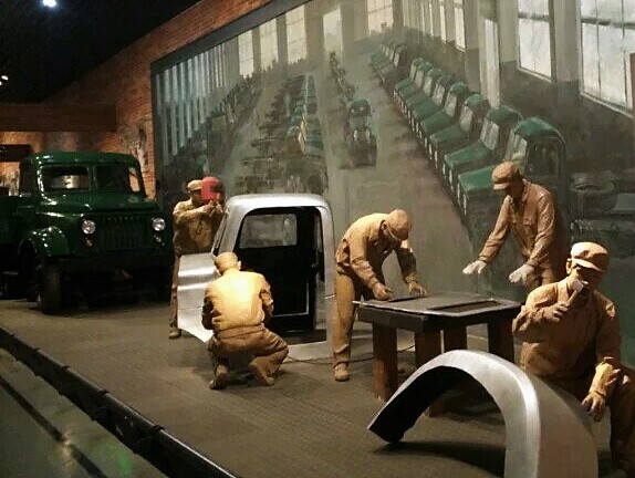 调皮的五菱背后，藏着一段火热的中国工业内迁史