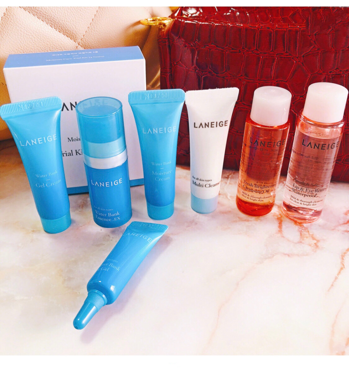 便携实用旅行必备护肤小套装,安利旅行装护肤品套装