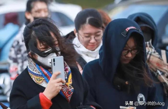 海口与三亚冬季温差,三亚一年四季的温度