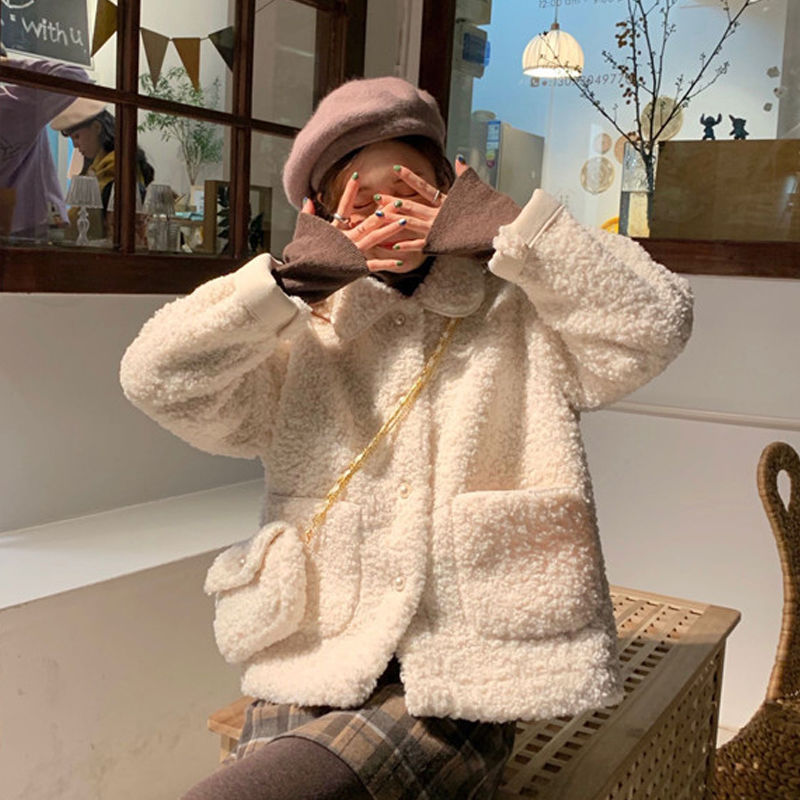 冬季必备羊羔毛外套谁穿谁好看,冬天保暖穿搭还得看羊羔毛外套