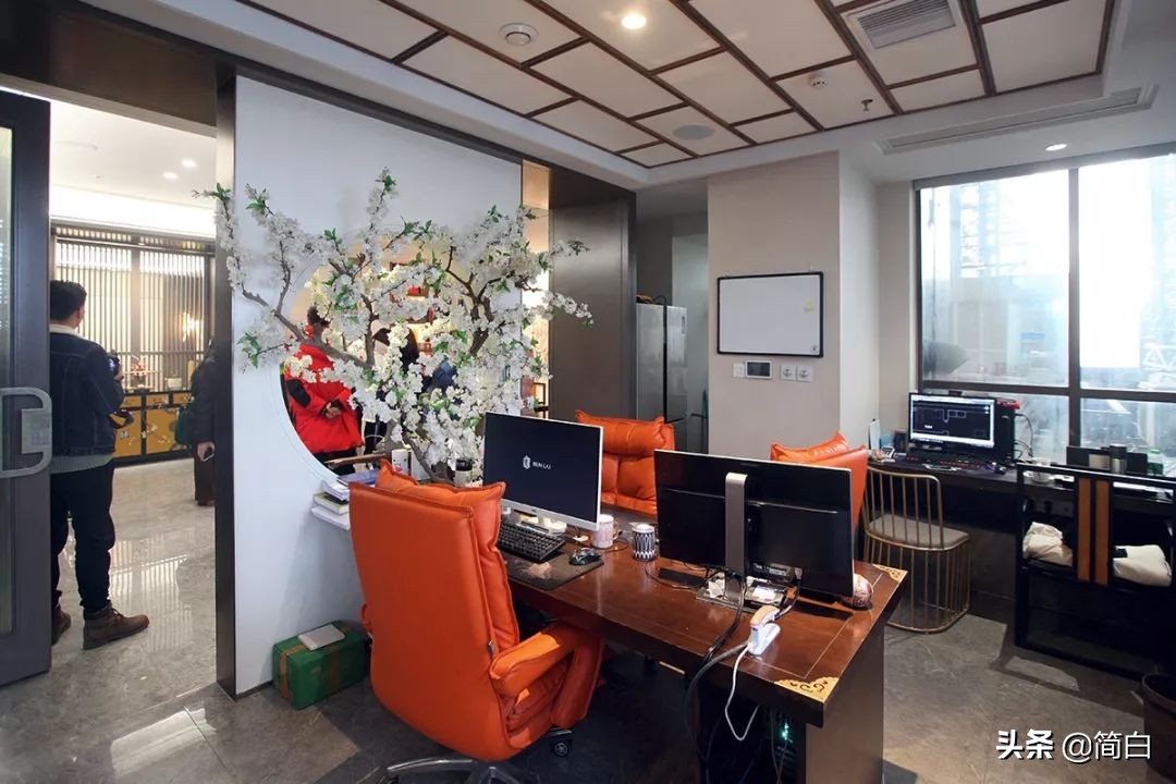 业界翘楚，设计精英，家博易尚品质装修获网络大V们集体点赞