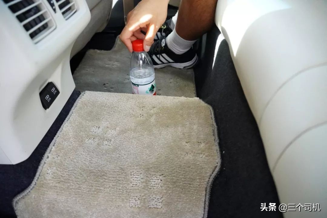 实测2.0L凯美瑞，驾驶感已欧化，丰田最大特点被保存