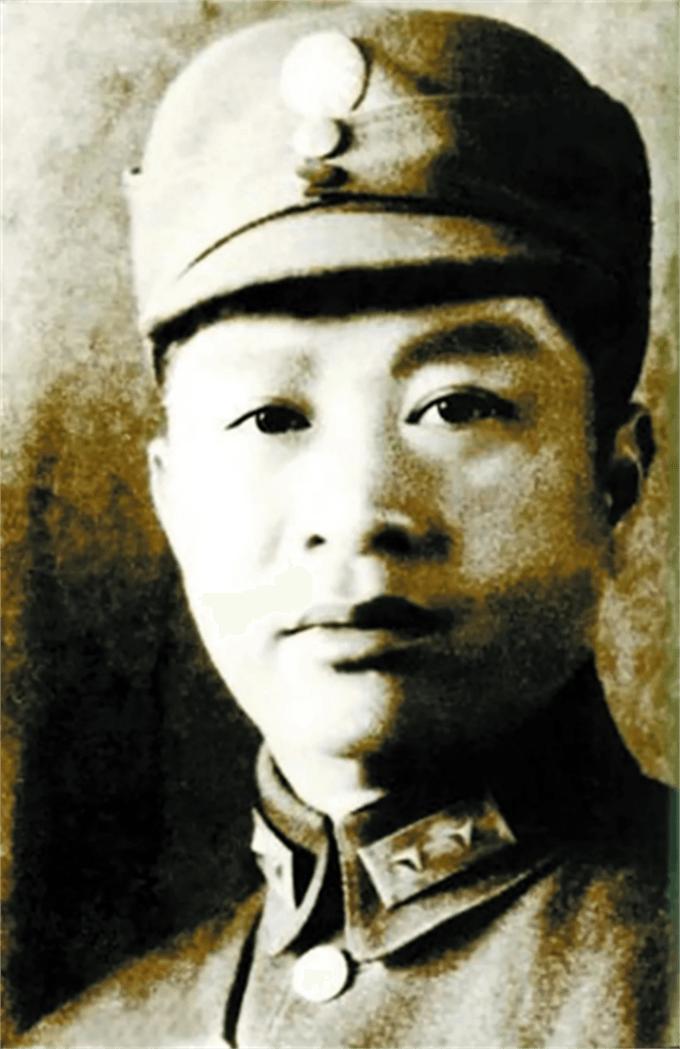 叶挺给童养媳300大洋，要求解除婚约，她却拿钱买下一间庵堂