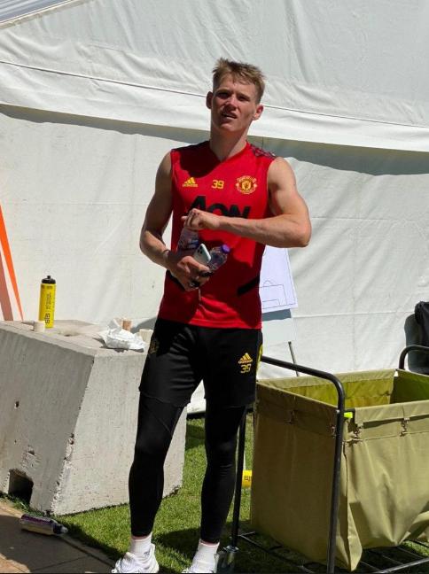 曼联缺阵球员名单,曼联将迎大考博格巴伤停穆帅