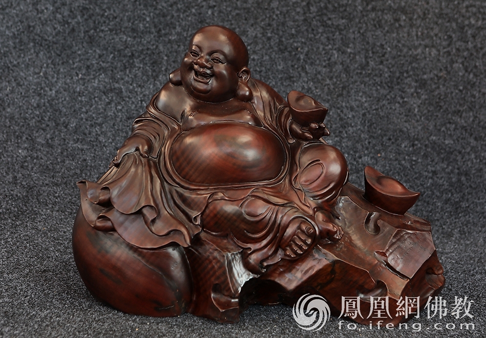 桐柏木雕博物馆龙的雕像,桐柏山木雕博物馆