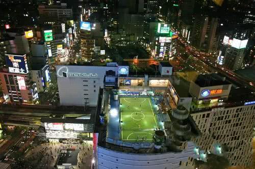 海拔最高的高尔夫球场,世界上十大特色球场