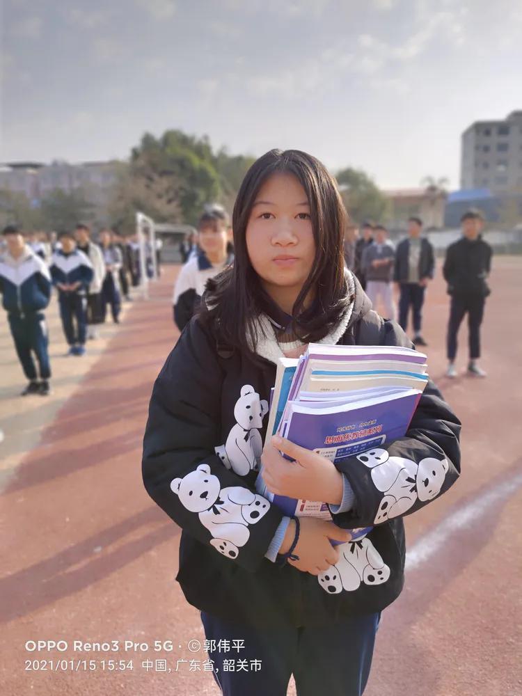 九三班成绩表,中二班新生评语