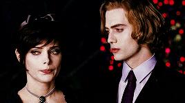 暮光之城贝拉长大后的女儿演员,暮光之城贝拉女儿合成照片