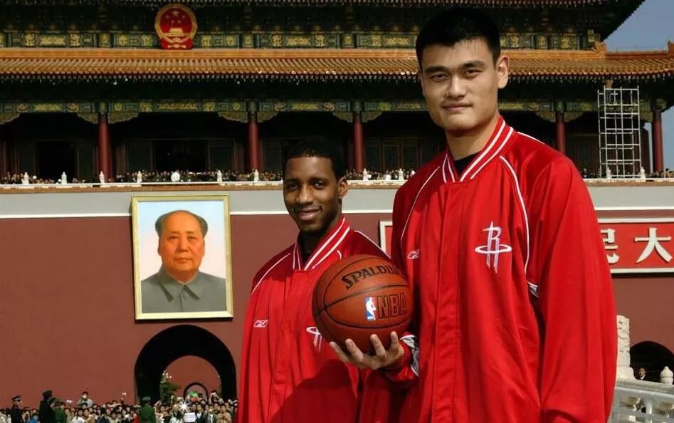 这颗扔向中国的“雷”，在美国炸出了什么？
