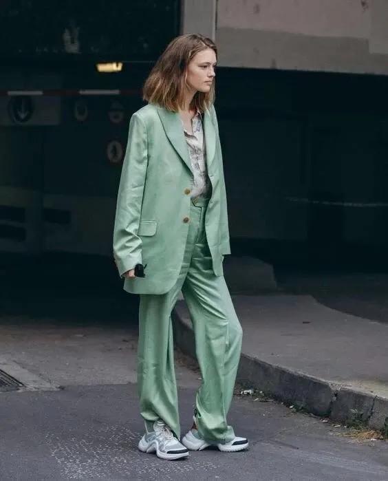 夏天再也不怕被晒黑了,为什么夏天晒黑冬天也捂不白