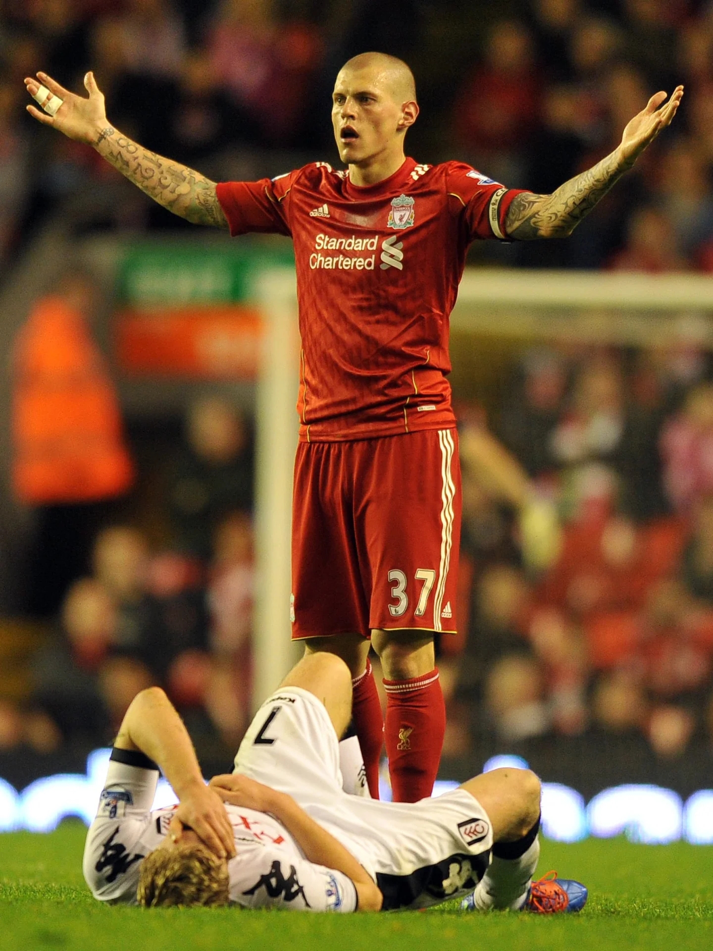 范戴克和卡纳瓦罗谁厉害,卡纳瓦罗和范戴克哪个强