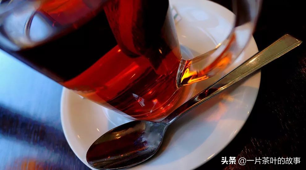 怎样辨别红茶好坏视频讲解,怎样辨别真假红茶肉桂的好坏