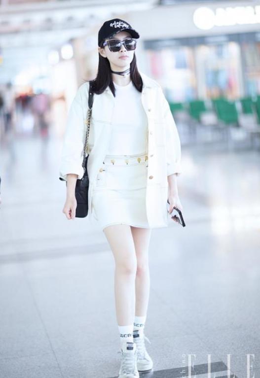 王珞丹时尚穿搭演绎都市新女性,王珞丹打扮视频